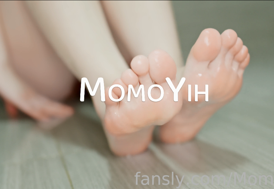 超人气极品福利姬 MomoYih 4.19 浴室小短片[1V-115M]