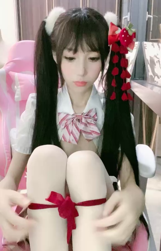 梨酱 重磅人气美少女 1v1.5g