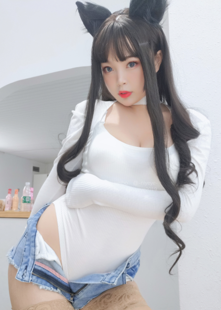 cos 白烨 犬系姐姐[88P-15V-1.43G]