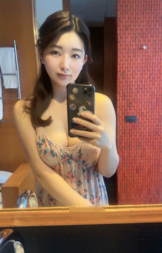 【OnlyFans】蜂腰大奶马甲线 甜心少妇反差婊 Rikako性爱福利90V510P4.5G