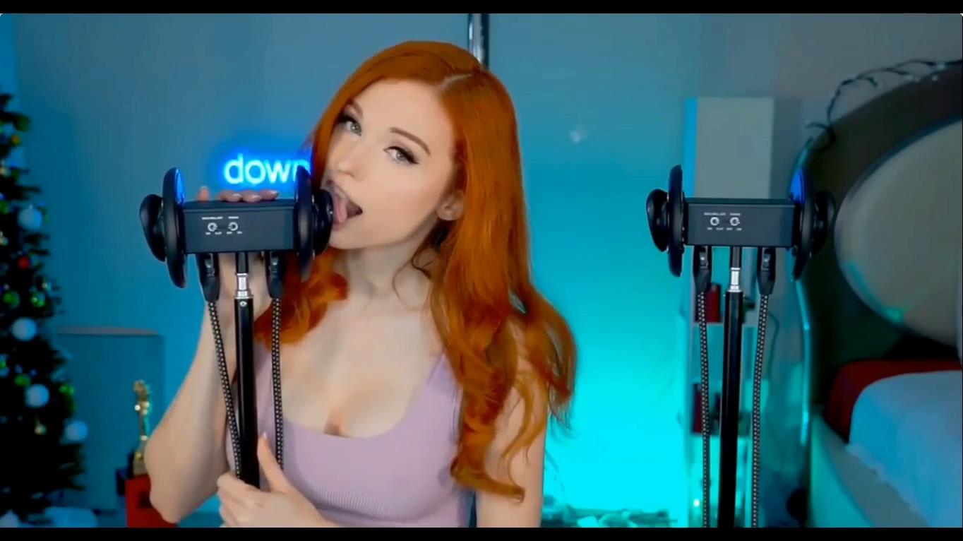 [Amouranth ASMR]硬搬油管猫咪女孩舔耳睡衣2v350m