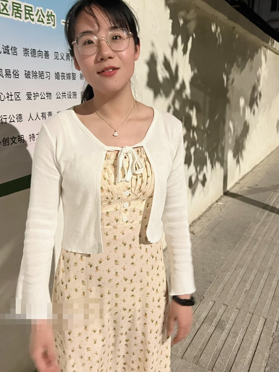 高端泄密流出 极品眼镜反差婊人妻少妇马老师与老公性爱视图私底下是那么的淫骚 232M