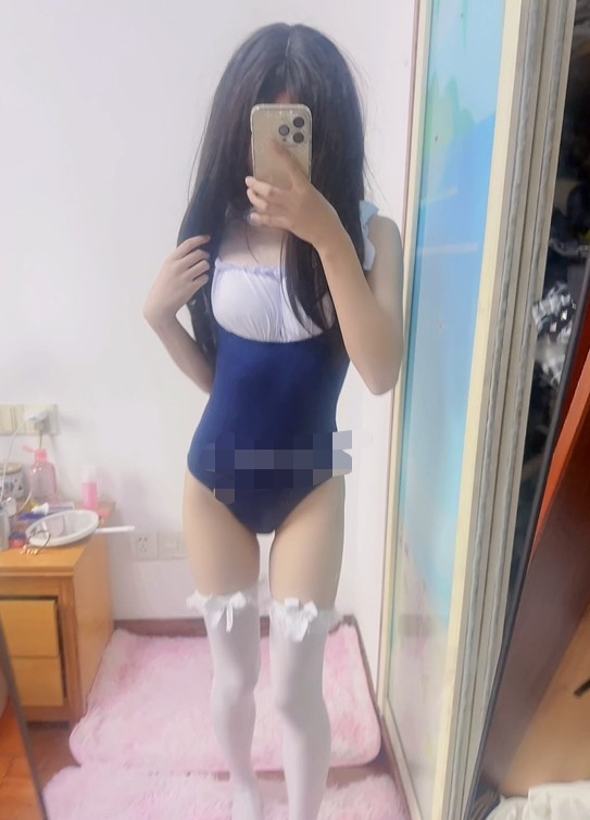 推特萝莉妹妹小小颖 2女仆制服丝袜对着镜子紫薇插逼 1.8G