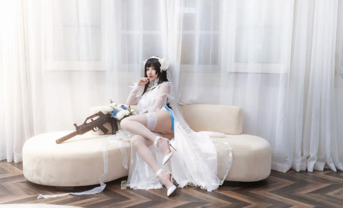 Rioko凉凉子，国内知名大Coser  93套4KCOS写真作品原图合集［93套 3621P 37.68GB］