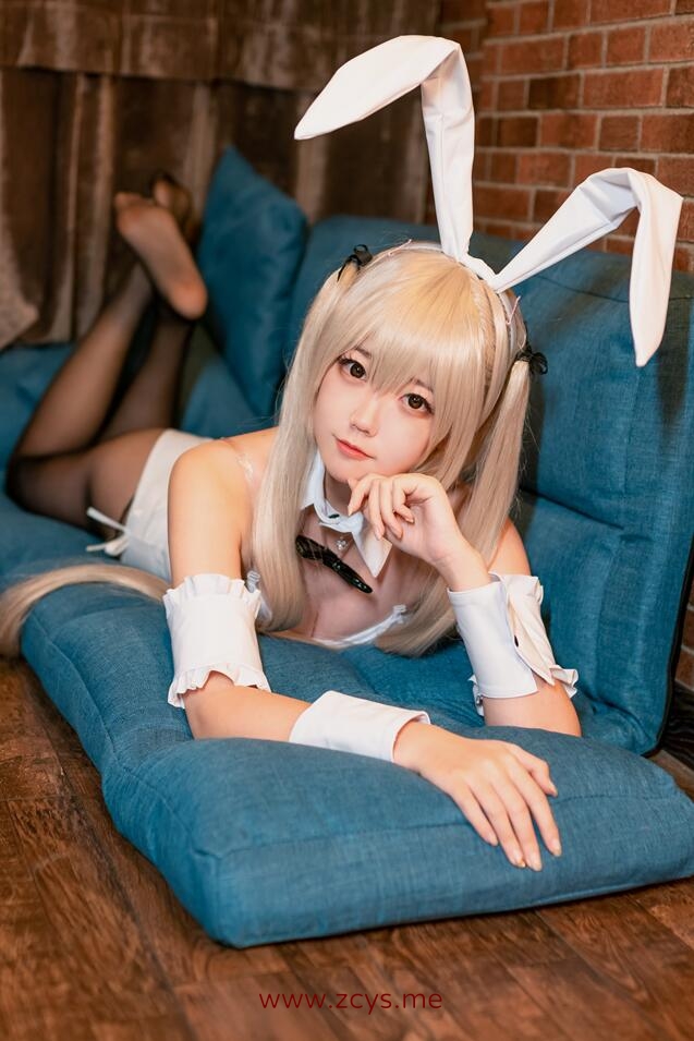 【Cos/写真】索索 sophia 、神楽坂真冬、南桃Momoko、肥肥雅  4套图合集