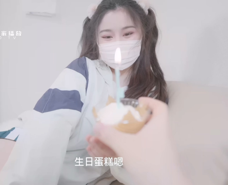 【自打包】onlyfans超人气白虎up 娜娜 阿根廷足球宝贝[1V-2.47G]