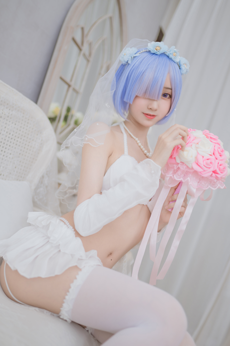 网紅Coser@木绵绵OwO 蕾姆婚纱 [30P2MB]