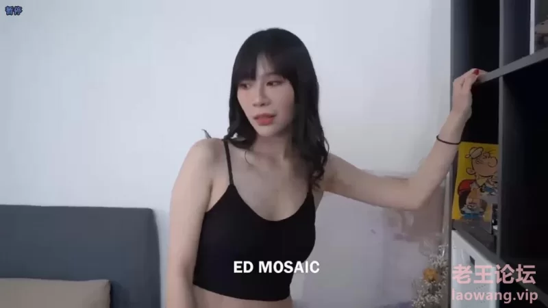 新人！20岁学霸白虎粉鲍极品内向女大生琳琳 - ED Mosaic [1V-179MB]