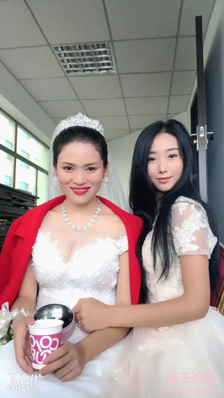 ai增强-广州许等30位美女露脸图影泄密流出超清版本 [540P+130V-6.3GB]