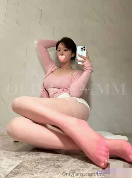 美臀女神❤️完美身材OF福利姬Olive34G全部合集（npnv/34G） [nv-34GB]