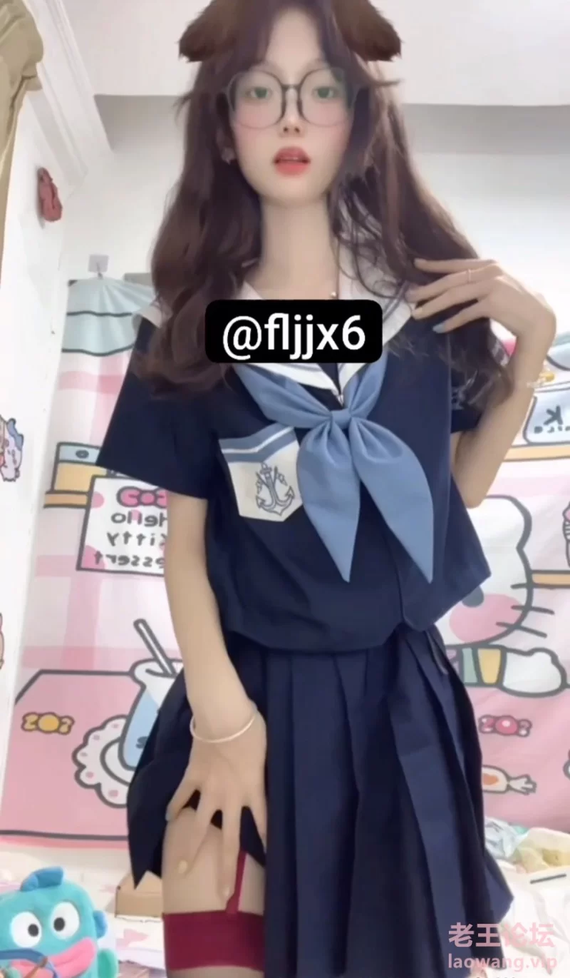 露脸清纯美少女《一酱fljjx6》福利私拍，清纯唯美颜值 白嫩极品身材 [8v-2.5GB]