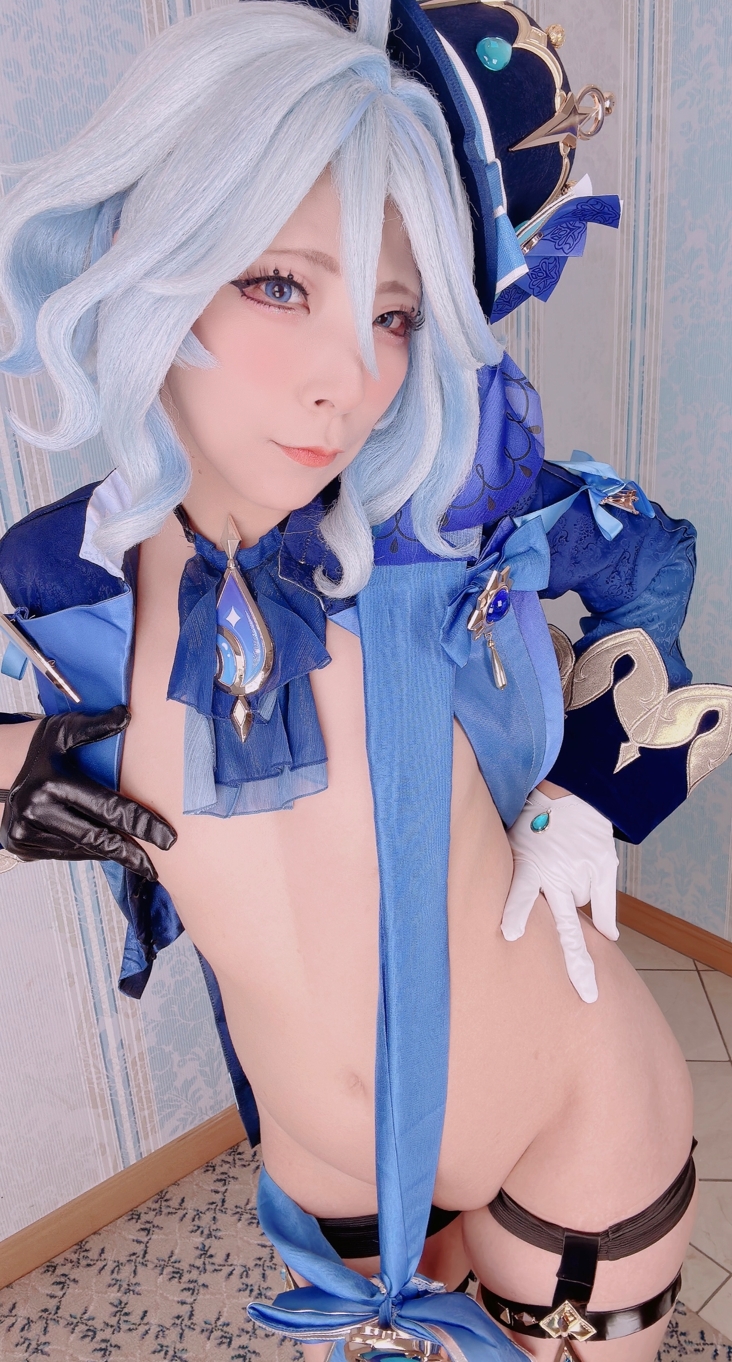 高 质 量 网 红 @comonun Onlyfans 尺 度 视 图 作 品 合 集 64P+51V/17.9G.