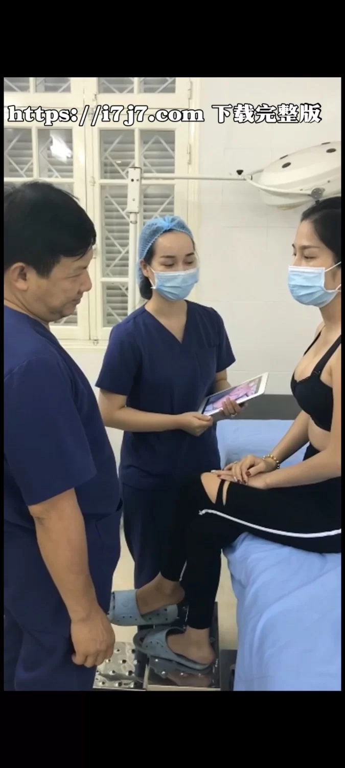 a patient unconscious under anesthesia