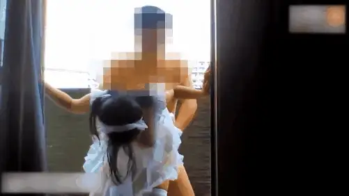 双马尾巨乳萝莉萌妹 一边摸极品蜜桃乳一边后入抽插 [1-164m]