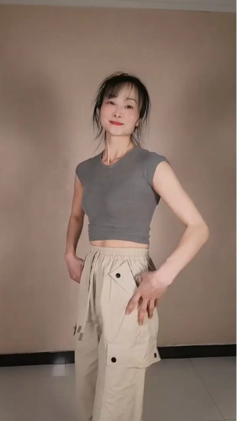 快手风骚熟女（兔子队长）小合集[10v-9GB]  精选Porn