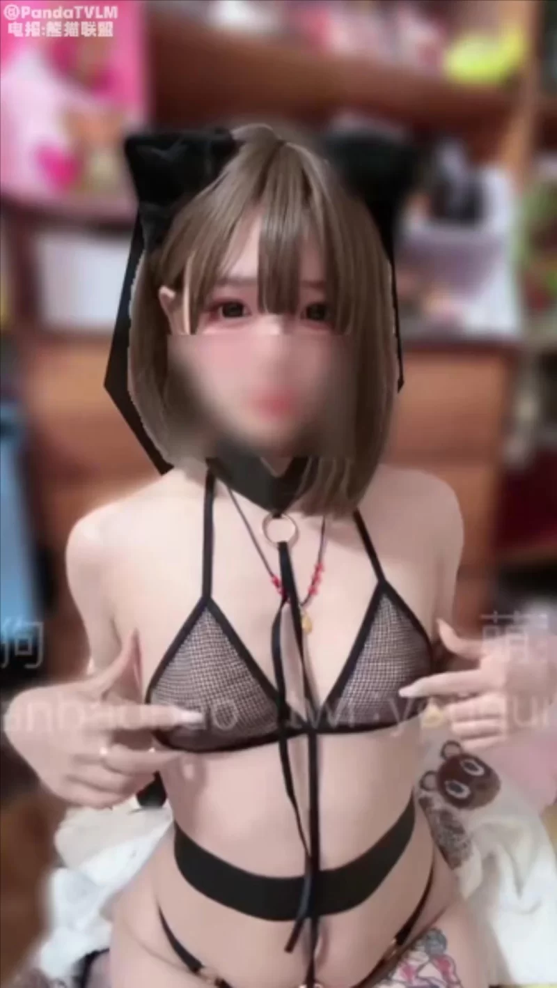 顶级双马尾白虎小萝莉美女 萌狗youquanbaobao – 户内外露出 [2V63P-153MB]