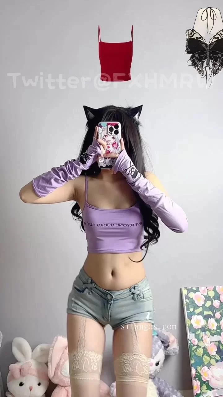推特极品福利姬可甜可盐女神《小仙云》裸舞+定制长视频① [32v-2.2g]
