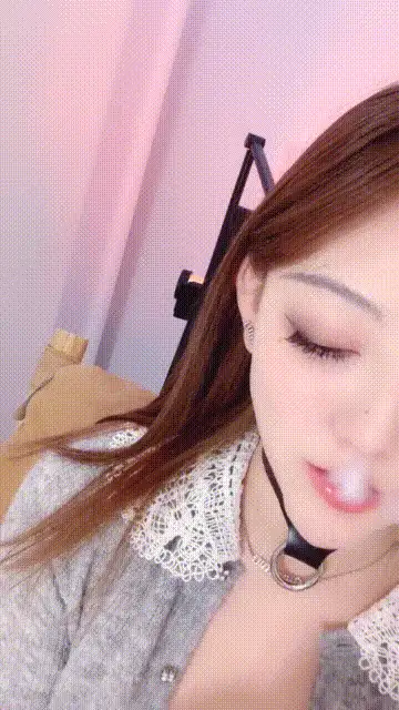 童话》粉白无暇完美尤物 揉奶抠逼逼跳蛋自慰呻吟 逼看特 [2-3348 MB]